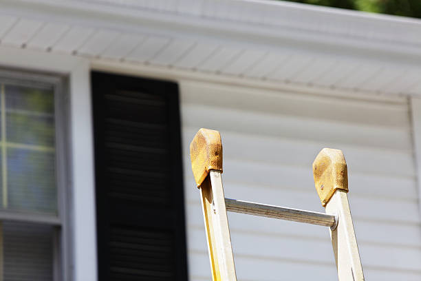 How To Choose The Right Materials for Your Siding Installation in 'Clinton, SC